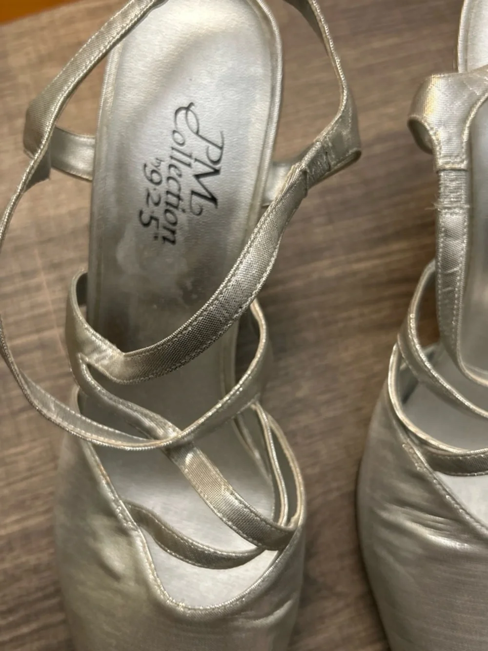 JM Collection Silver Pointed Slingback Heels with Matching Clutch